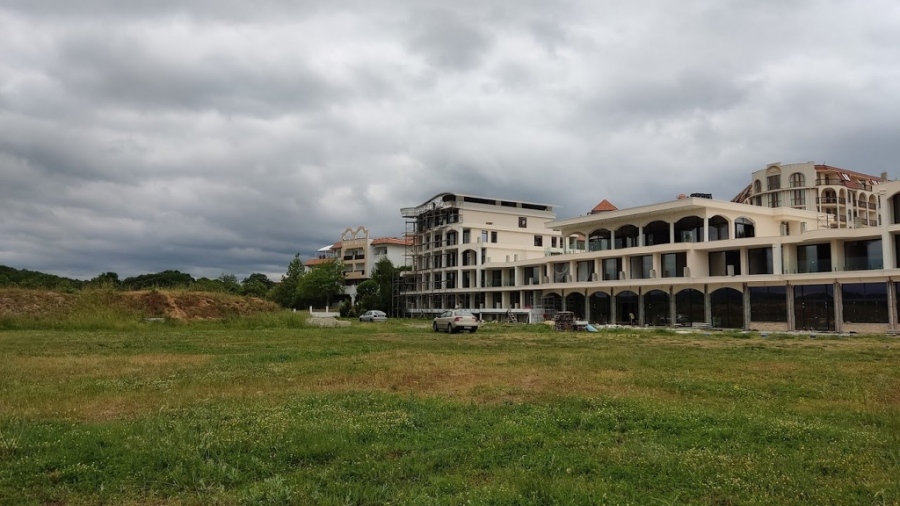 ДНСК спира строежа на СПА хотел в Синеморец